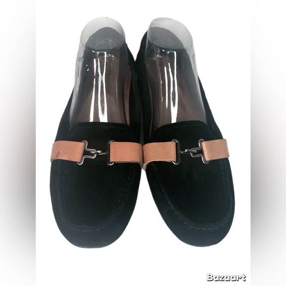 UGG Black and Tan Women's Loafers - Picture 7 of 10